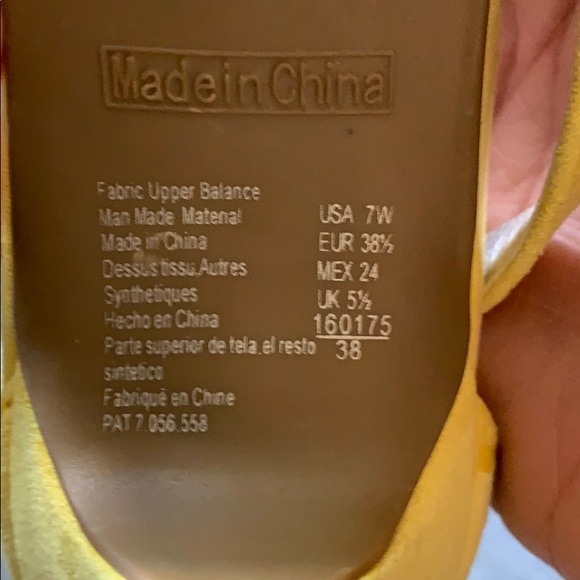 Yellow heels - Picture 2 of 4